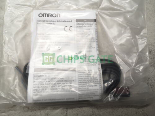 E3T-FD11 Omron Photoelectric sensor, 3 wire rated at 12 to 24V DC, 2m cable